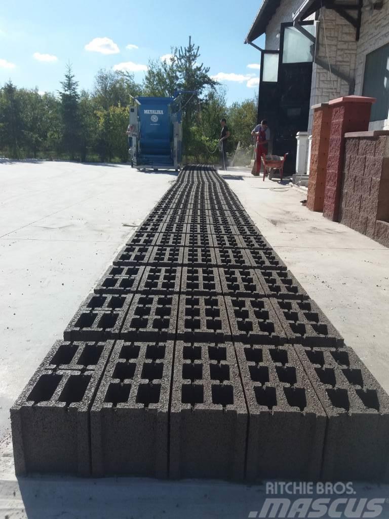 Metalika SVP-533 DB Concrete block making machine Beton kesiciler