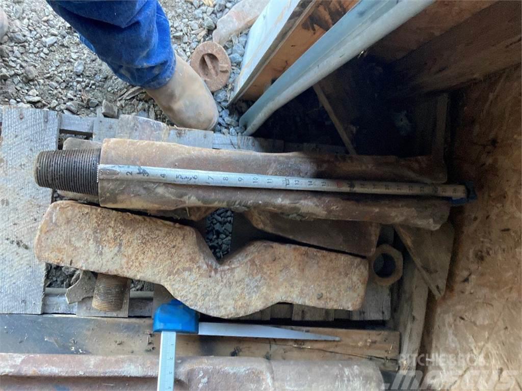  Aftermarket 6” x 25” Cable Tool Drilling Chisel Bi Fore kazık ve ankraj makina aksesuar ve yedek parçaları