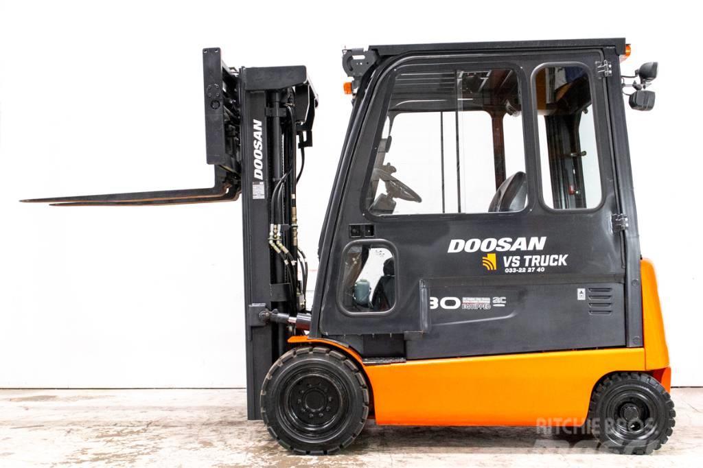 Doosan B30X, 3-tons motviktstruck med låga timmar Elektrikli forkliftler