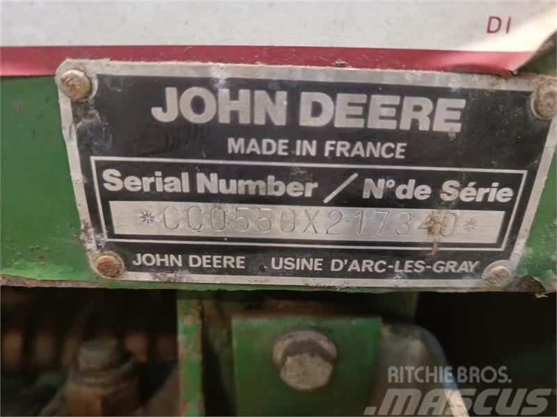 John Deere 550 Rundballepresser med garnbinder Rulo balya makinalari