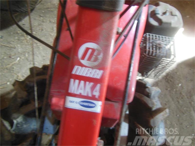 Nibbi Mak 4 med kost Traktörler