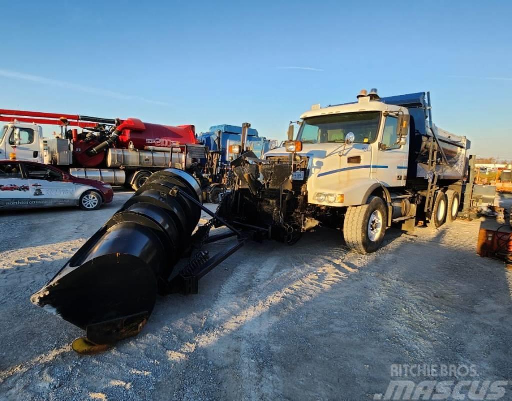 Volvo VHD Snow Plow Truck Kar küreme biçaklari