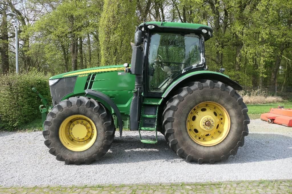 John Deere 7230 R Traktörler