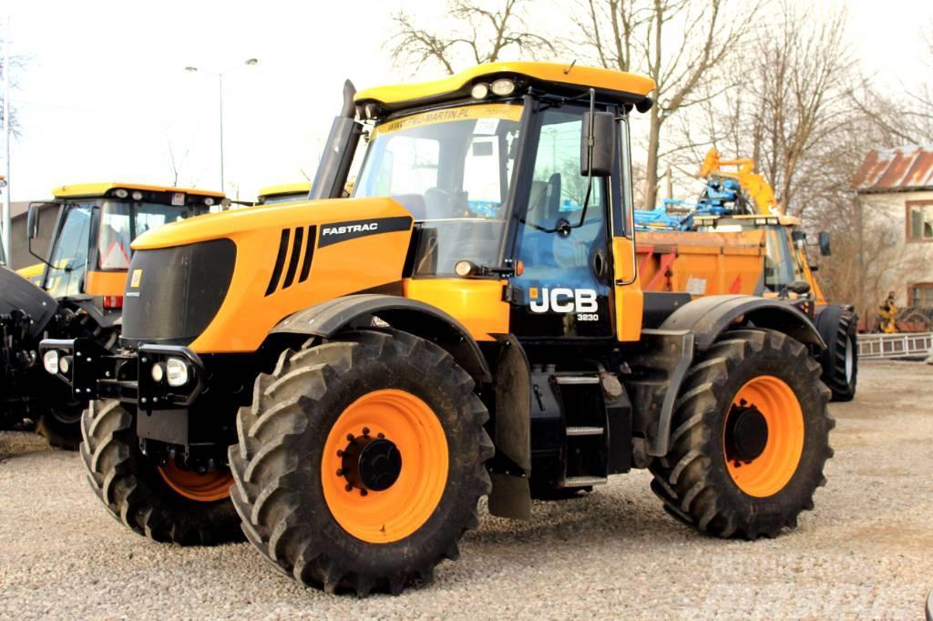 JCB Fastrac 3230 XTRA Traktörler
