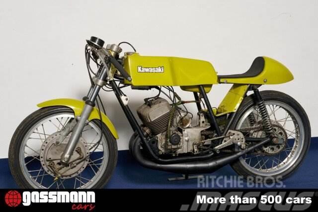 Kawasaki 250cc A1 Samurai Racing Motorcycle Diger kamyonlar