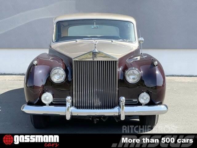 Rolls Royce Phantom V Saloon Coupe, by James Young Matching Diger kamyonlar