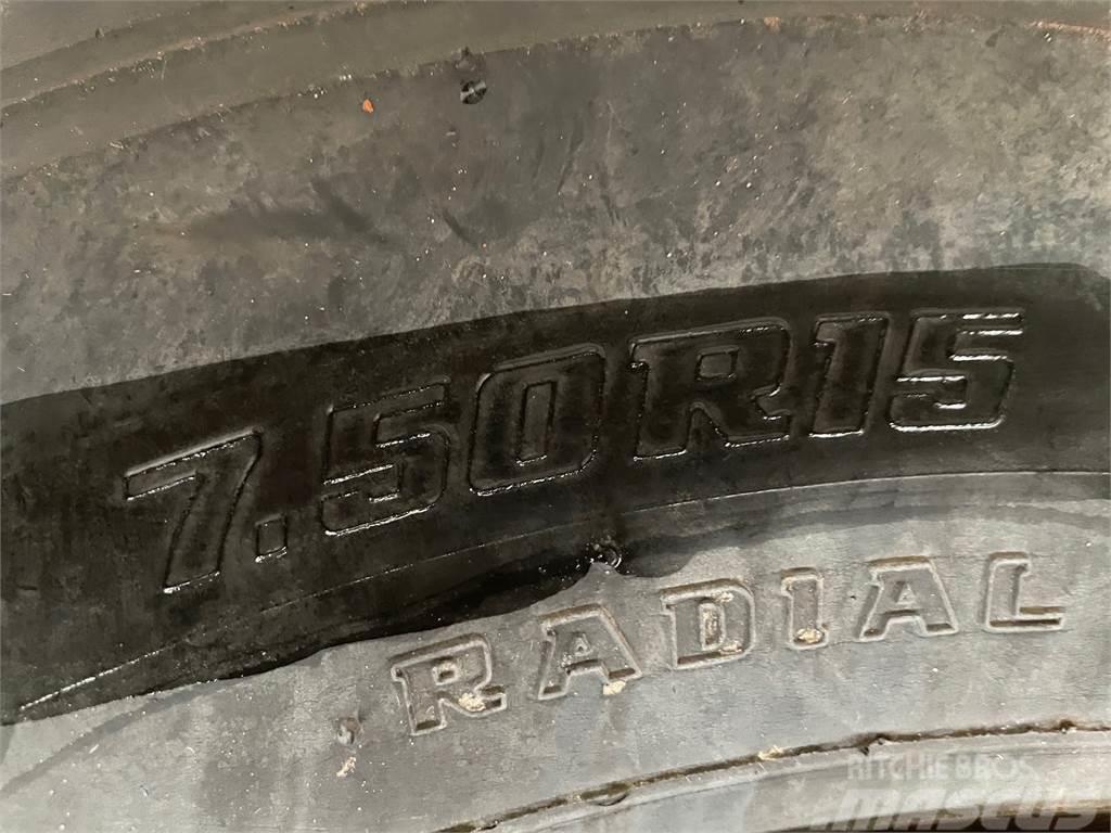 7.50XR15 Bridgestone dæk på fælg - 8 stk Lastikler