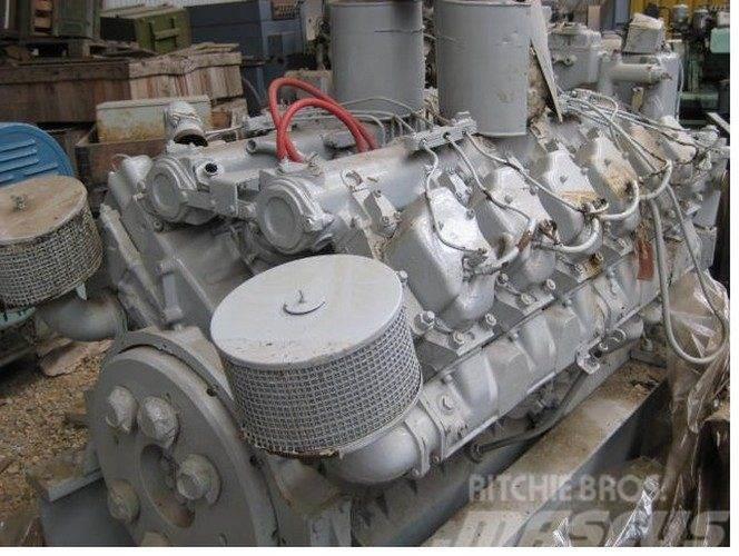 Baudouin V12 type DNP12M marinemotor Motorlar