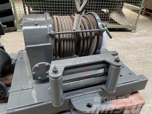  Warta hydraulisk spil med friløb og wirestyr Dış cephe asansörleri