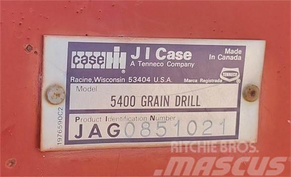 Case IH 5400 Mibzerler
