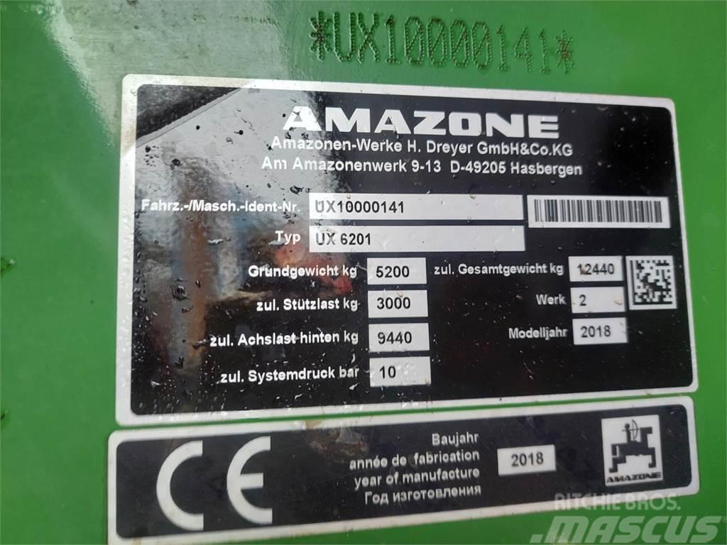Amazone UX 6201 Super - 24-30-36m Çekilir pülverizatörler