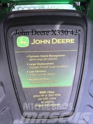 John Deere X330 Traktörler