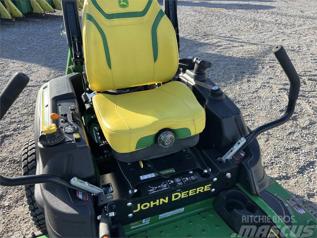 John Deere Z930M Sıfır dönüşlü çim biçme makineleri