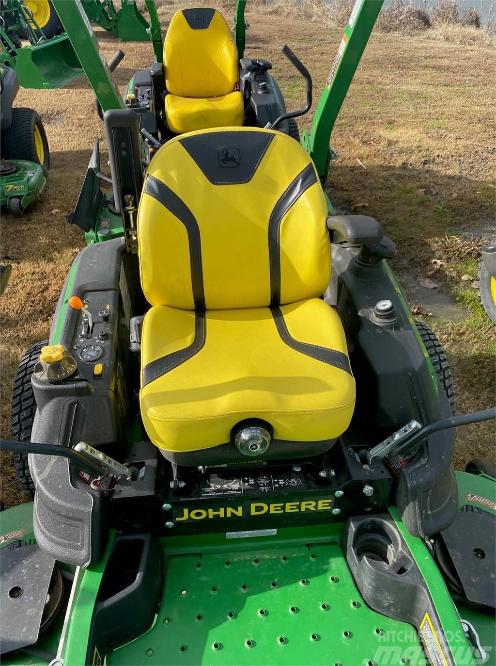 John Deere Z950R Sıfır dönüşlü çim biçme makineleri