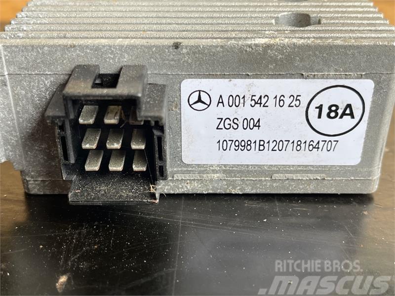 Mercedes-Benz MERCEDES ECU ZGS 004 A0015421626 Elektronik
