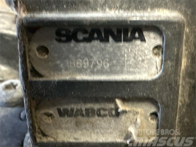 Scania  VALVE BLOCK SOLENOID VALVE 1889796 Radyatörler