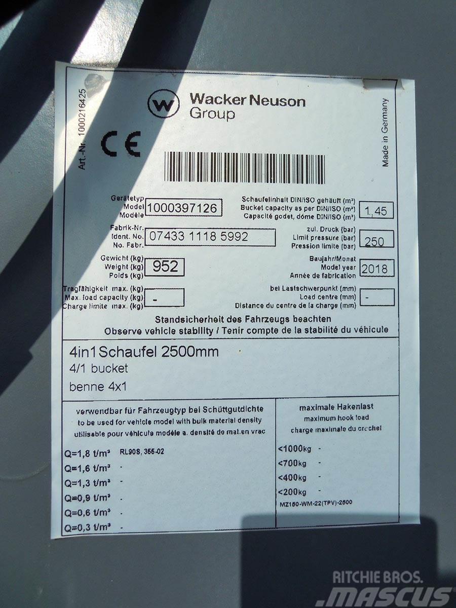Wacker Neuson 4/1 2480mm 1,30m3 Diger