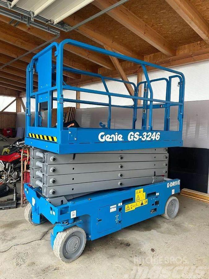Genie GS-3246 E-Drive Körüklü personel platformları