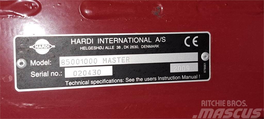 Hardi Master 1000 Çekilir pülverizatörler
