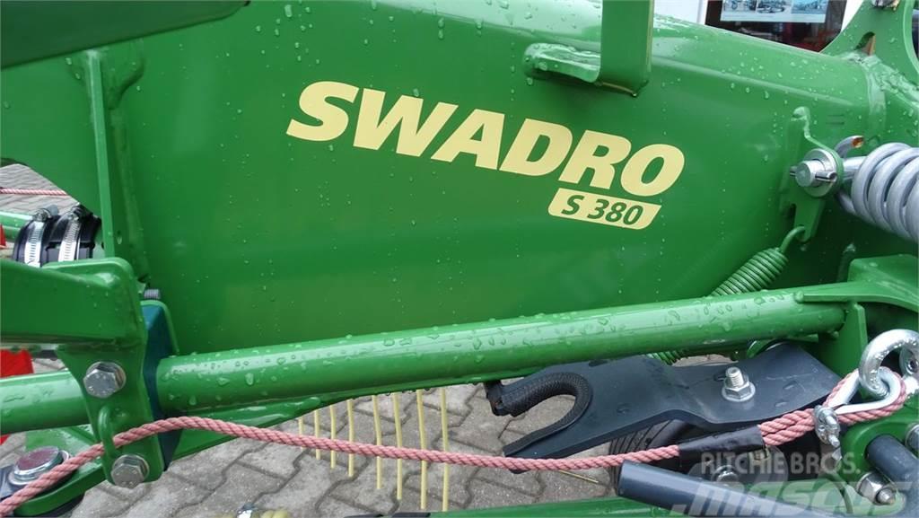 Krone Swadro 380 Kendi yürür saman makinaları