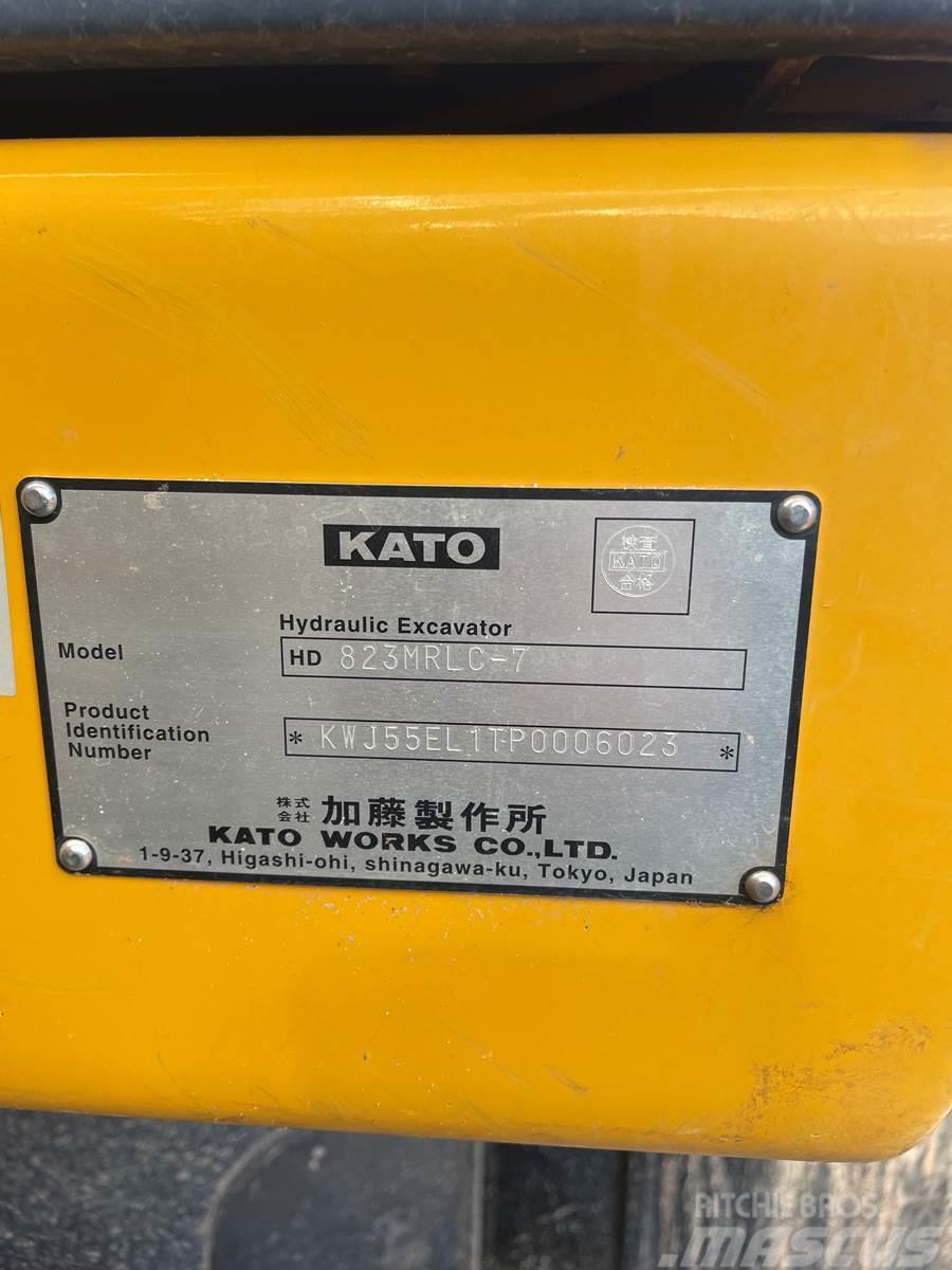 Kato HD823MRLC-7 Paletli ekskavatörler