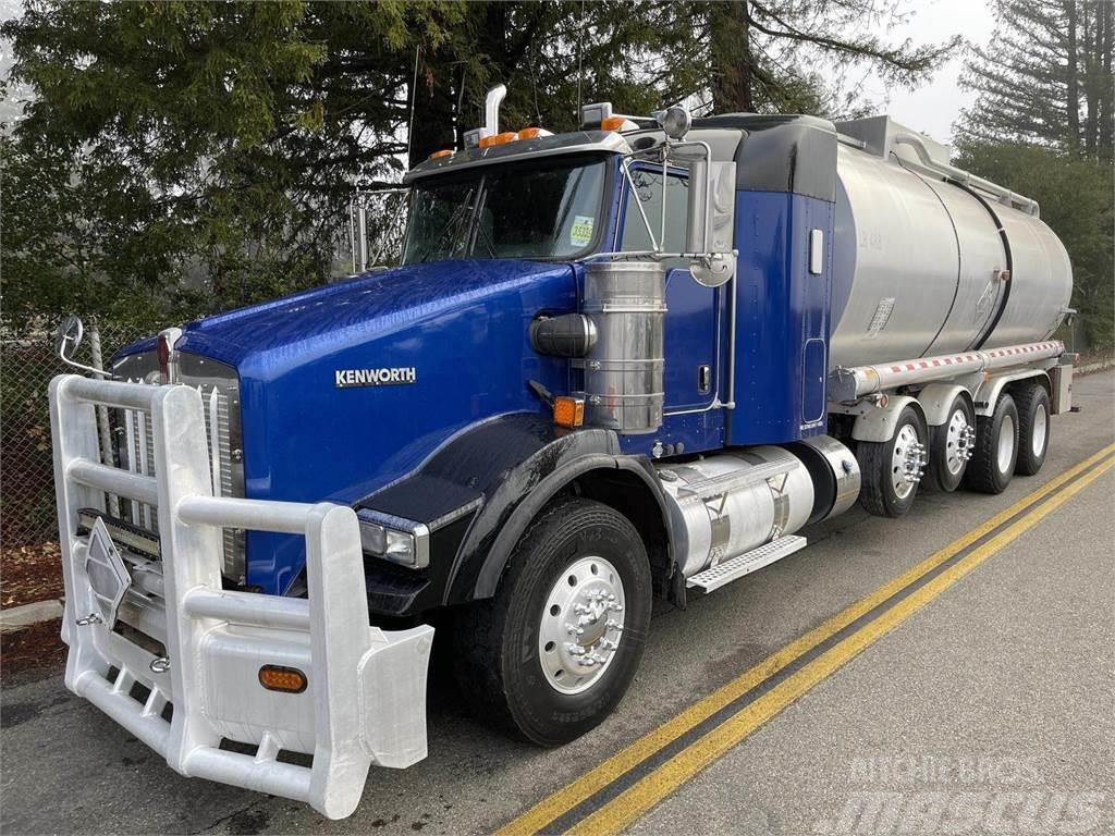Kenworth T800 Tankerli kamyonlar