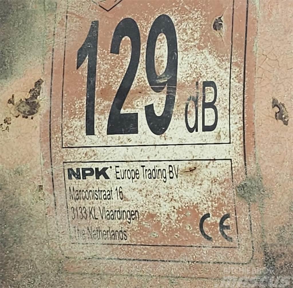 NPK E-210 C iskuvasara NTP10 kiinnikkeellä Hidrolik kırıcılar