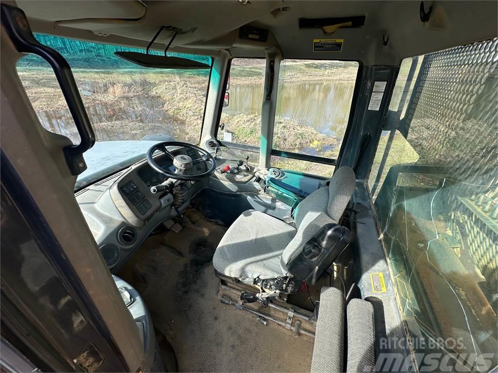 John Deere 300D Belden kirma kaya kamyonu