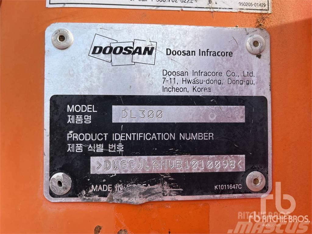 Doosan DL300 Tekerlekli yükleyiciler