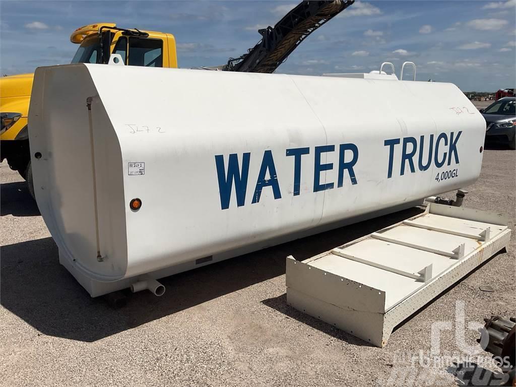  GLOBAL 4000 gal Water Truck Kabin