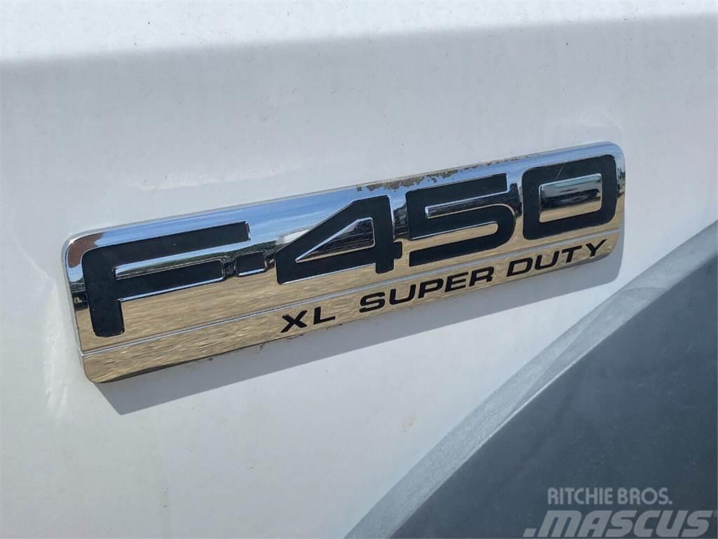 Ford F-450 Super Duty Diger