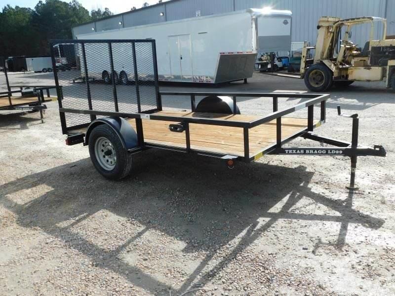 Texas Bragg Trailers 6x10LD with Rear Gate Diger