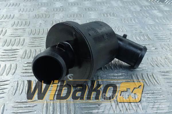 Ford Crankcase breather Ford D05WA 12Z03707 Diger parçalar