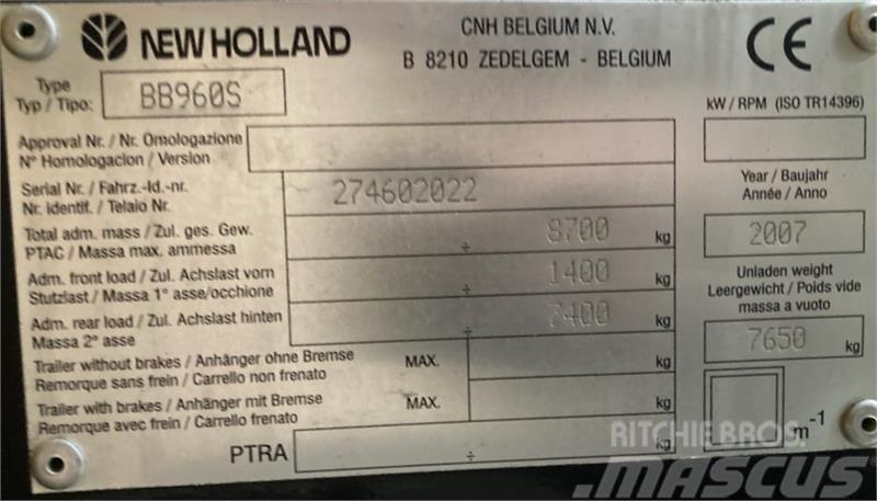 New Holland BB 960A M. Parkland ballevogn Küp balya makinalari